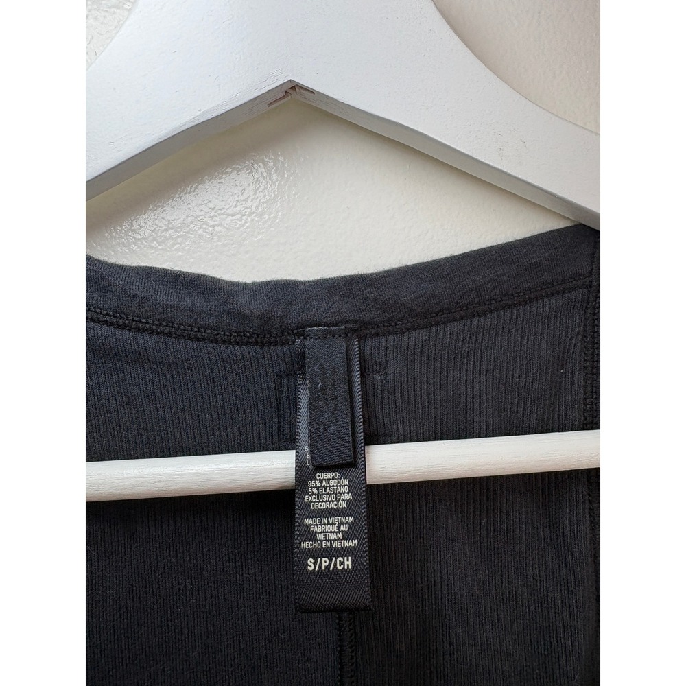 SKIMS Cotton Rib Tank Top Small Soot Black Picot Trim Scoop Neck Basic - Picture 2 of 6